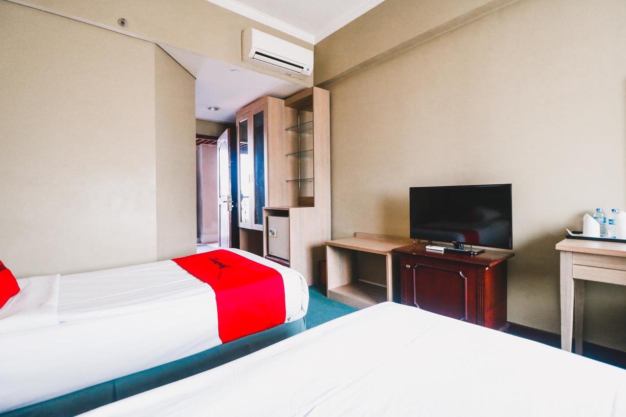 Reddoorz Plus Near Monumen Nasional Jakarta Exterior photo