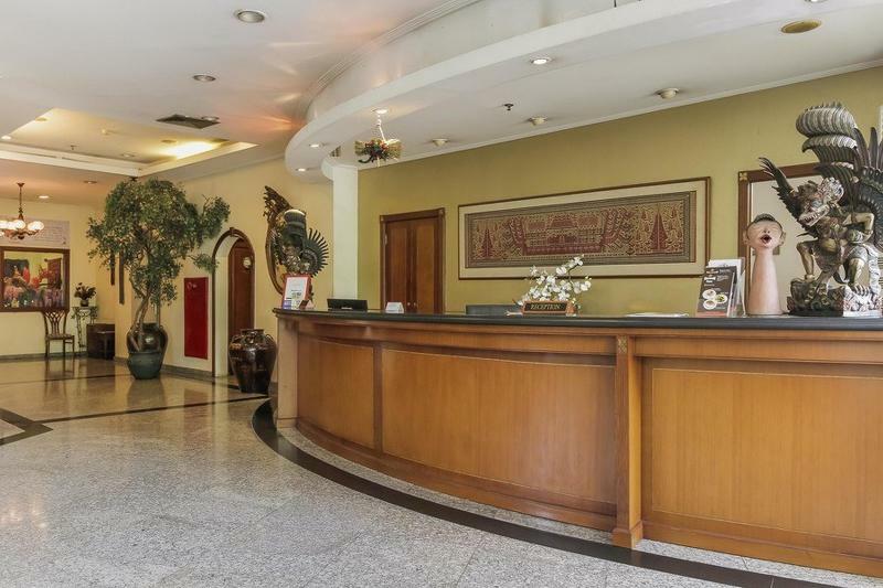 Reddoorz Plus Near Monumen Nasional Jakarta Exterior photo
