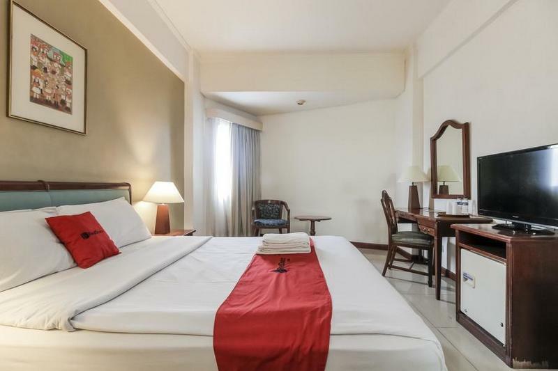 Reddoorz Plus Near Monumen Nasional Jakarta Exterior photo