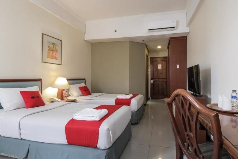 Reddoorz Plus Near Monumen Nasional Jakarta Exterior photo